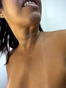 AMYBRASIL's cam snapshot