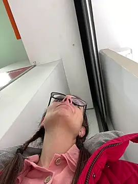 NataKitten live sex cam