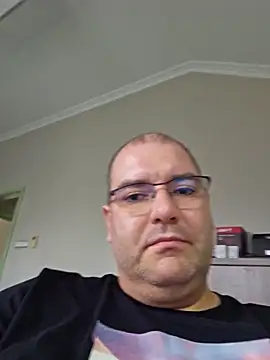 Andrew1900529 live sex cam