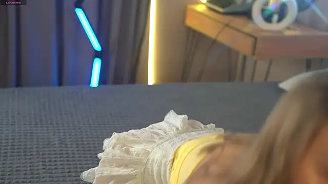 _Spring_Day_'s cam snapshot