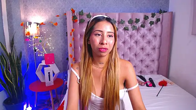 laila_stilwiills's cam snapshot