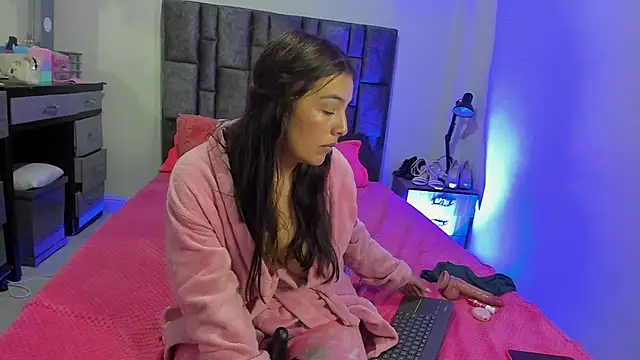 Esmeraldaa-'s cam snapshot