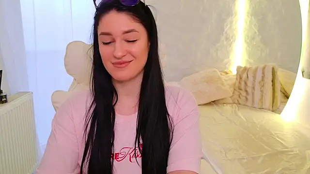 moniqque's cam snapshot