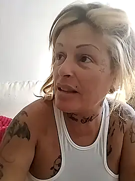 canariamorbosa's cam snapshot