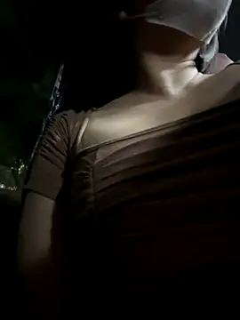 May-Squirt live sex cam