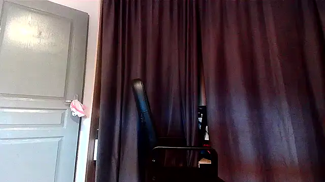 serena__vedette's cam snapshot