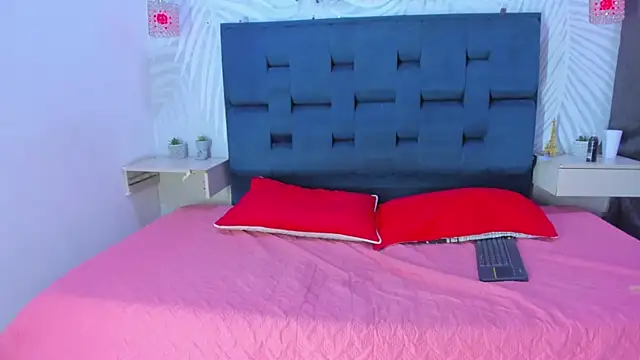 SashaVibesTS's web cam