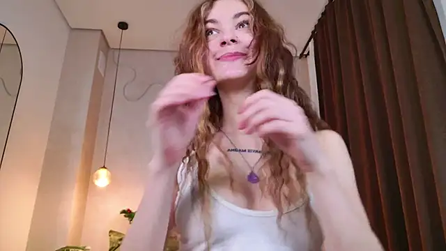 Curly_Moon's cam snapshot