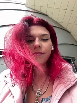 RiriRoseey live sex cam