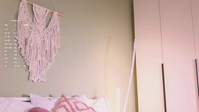 Rinas_secret's cam snapshot