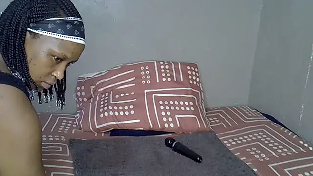 Bellabootie's cam snapshot