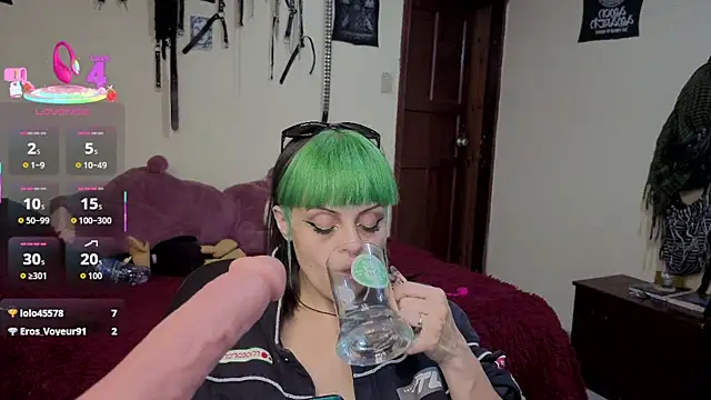 freyaa_sorcerees live sex cam