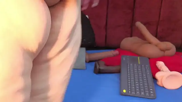 selena_castillo live sex cam