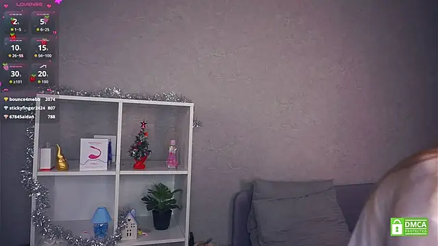 EarnestineGyllenband live sex cam