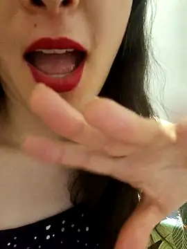 AngelinaHotHot live sex cam