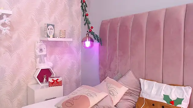 LeenaBrown's cam snapshot