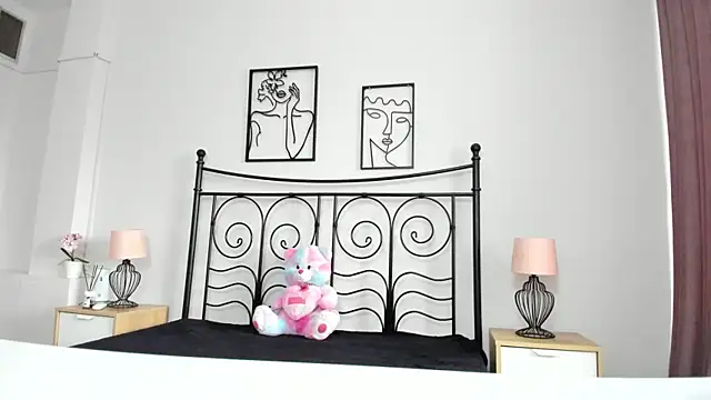 LollaVibes's cam snapshot