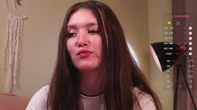 AlinaOrf live sex cam