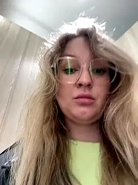 Teya_moon_ live sex cam