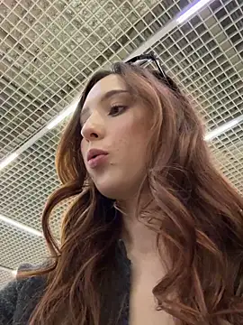 LilluKatten live sex cam