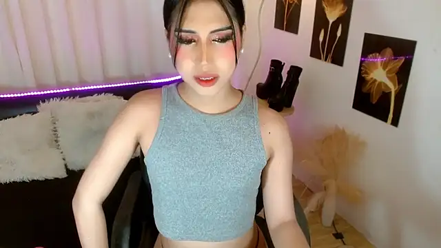 FuckingDolls69 live sex cam