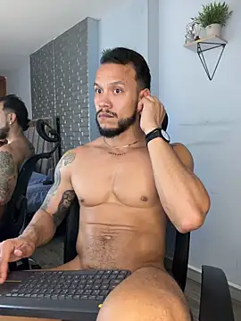ARON_TAYLER01 live sex cam