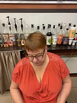 Klio5678 live sex cam