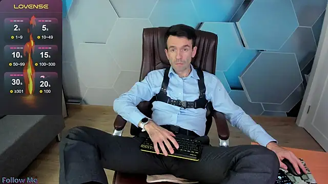 SteveTiger live sex cam