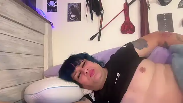 Julietserenity live sex cam