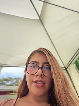 sara_calderon live sex cam
