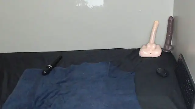 TrishahXo live sex cam