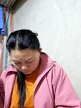 yoowwmr live sex cam