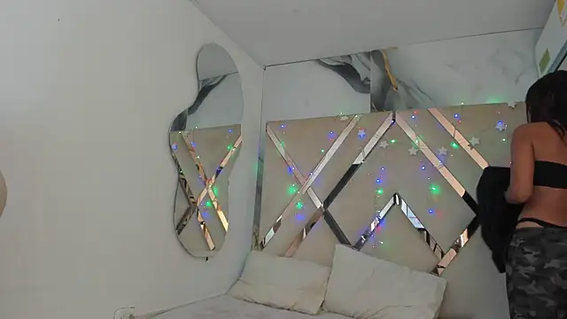 Ladymadinght's cam snapshot