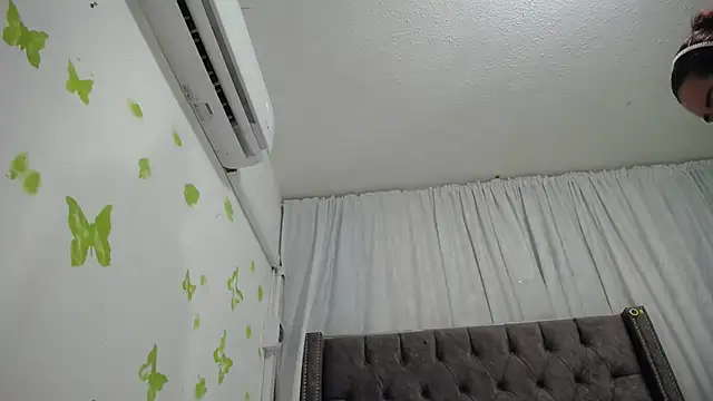 ANA-BULLOCK-'s cam snapshot