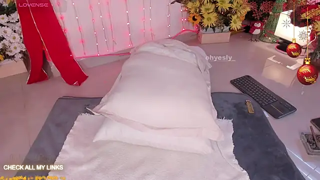 ohyesly_'s cam snapshot