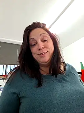 XSouthlondonNAUGHTYMILFXX's cam snapshot