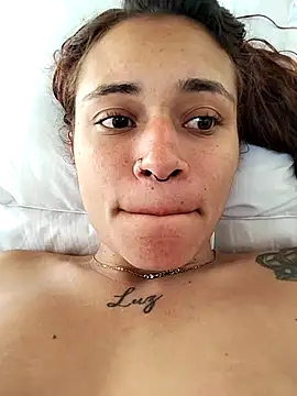 Caro0997 live sex cam