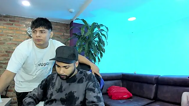 HotThreesoome live sex cam