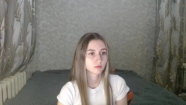 Ave_Costly's cam snapshot