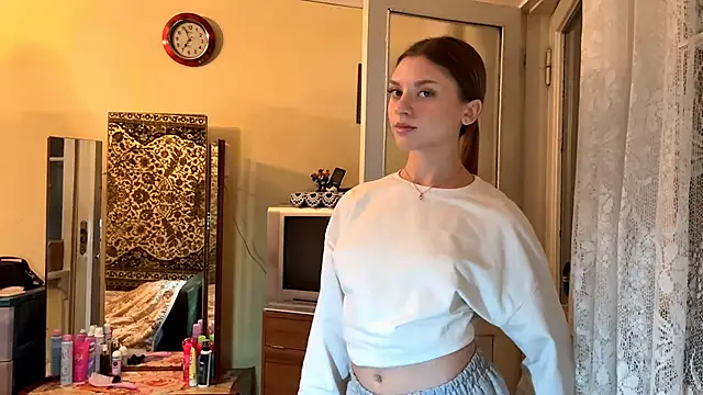 EnergeticMona's cam snapshot