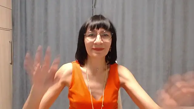 Erica95Bloom live sex cam