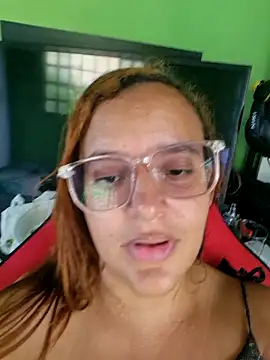 AliceRuivinha2 live sex cam