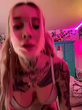 Stella-Kink live sex cam