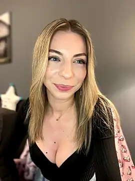 Mia_Ethan live sex cam