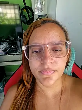 AliceRuivinha2 live sex cam