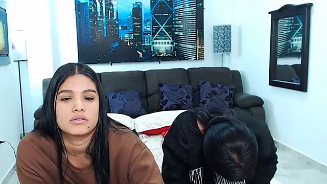 mishellAndkendra's cam snapshot