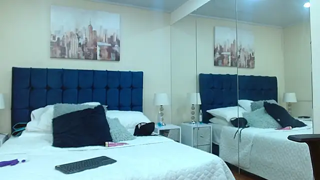 ChanelFoxi's cam snapshot