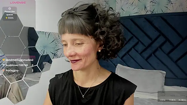 Valery_More__'s cam snapshot