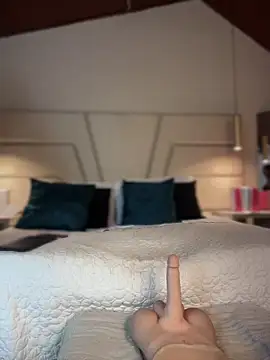 Miss_ary's cam snapshot