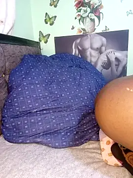 TerryAssqueen254 live sex cam